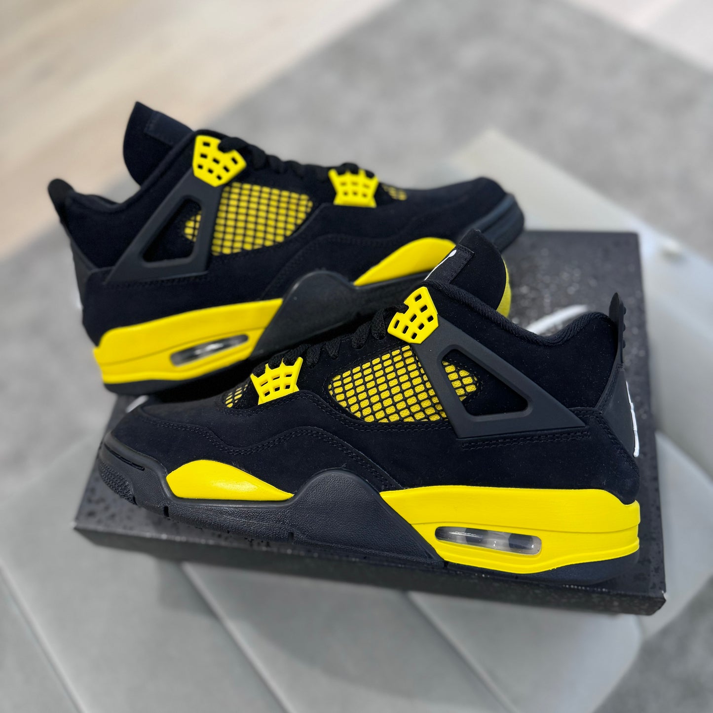 JORDAN 4 'YELLOW THUNDER’