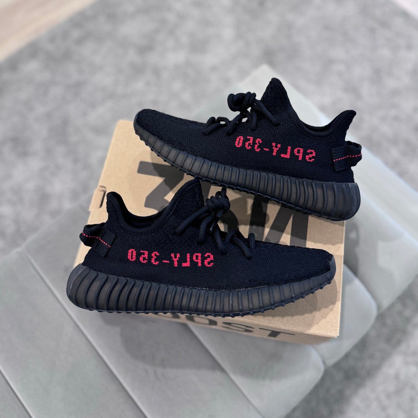 YEEZY 350 V2 ‘BRED’
