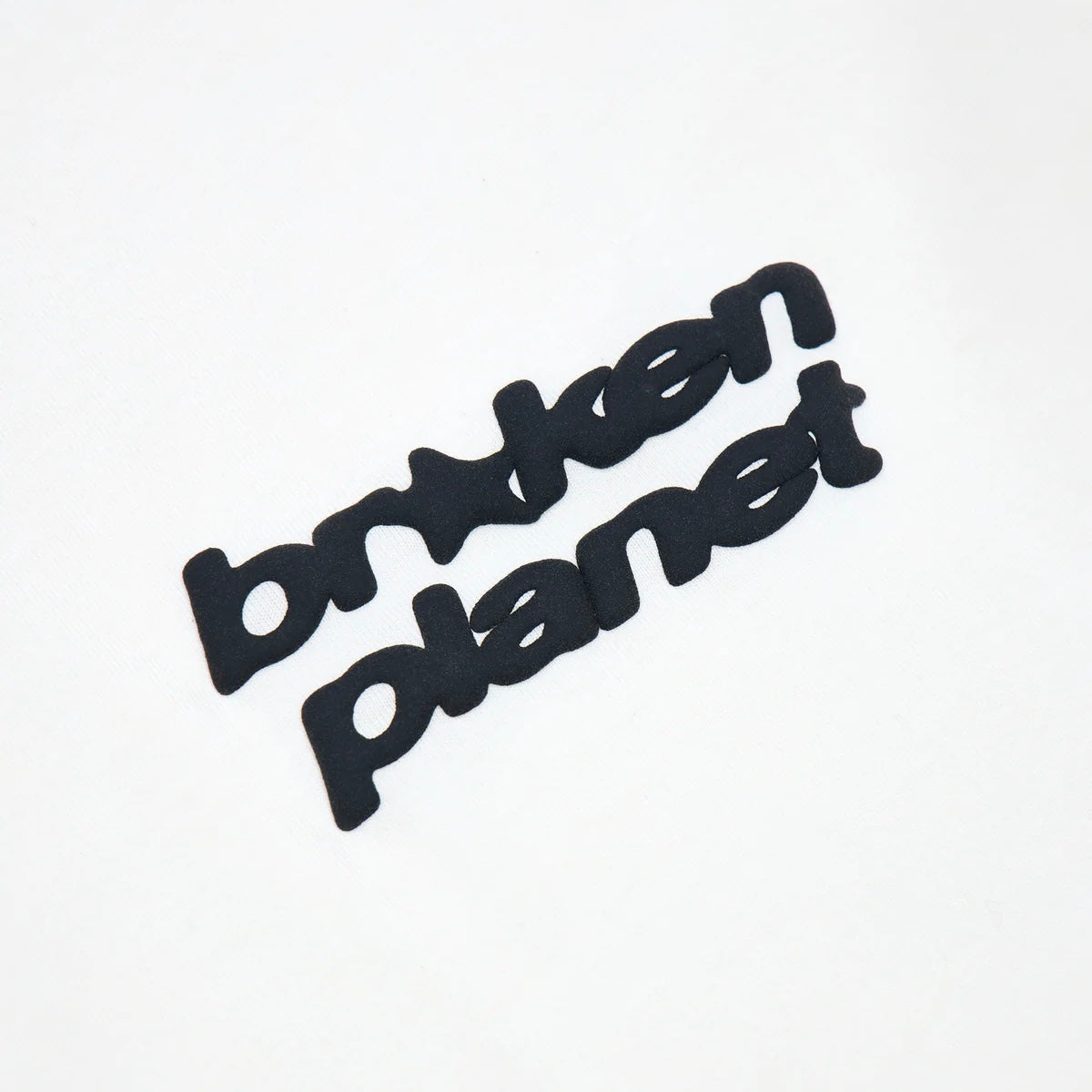 BROKEN PLANET BASICS TEE VANILLA WHITE