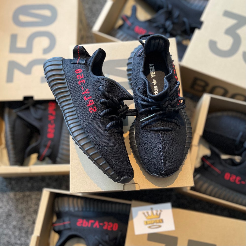 YEEZY 350 V2 ‘BRED’