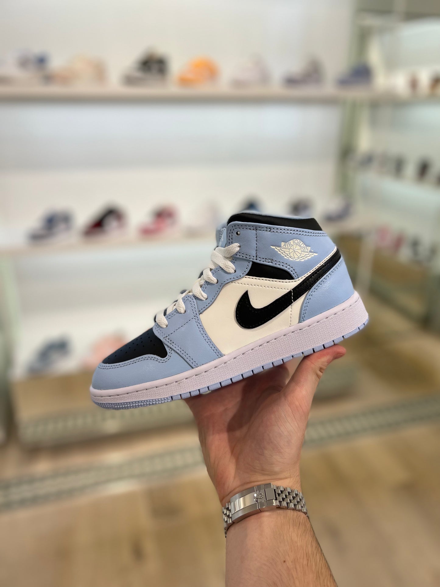 JORDAN 1 MID 'ICE BLUE’