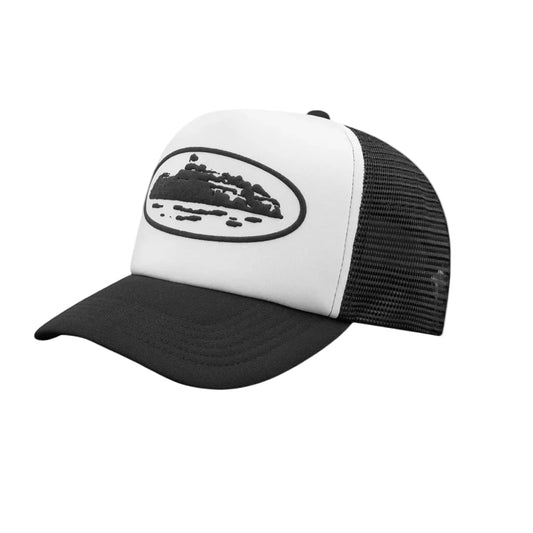 Corteiz Island Trucker Cap White Black