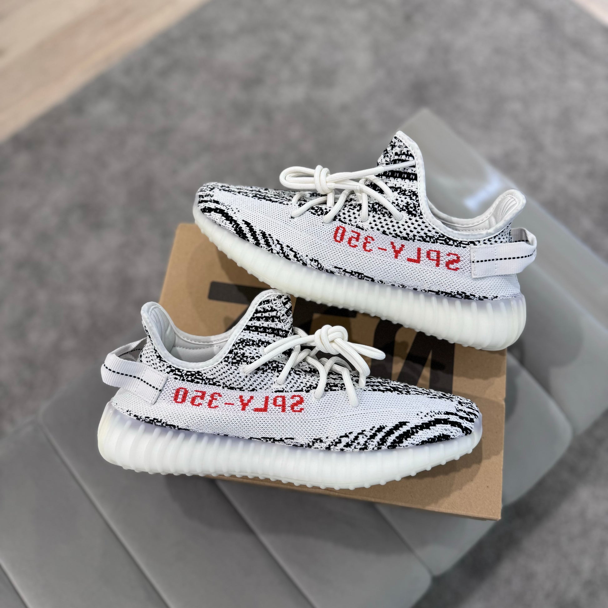 YEEZY 350 V2 'ZEBRA' Empire Glasgow YEEZY 350 V2 'ZEBRA' Empire Glasgow