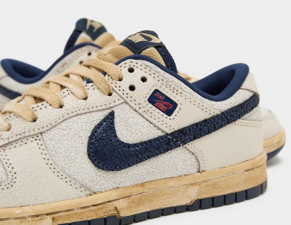 DUNK LOW STRANGER THINGS PHANTOM