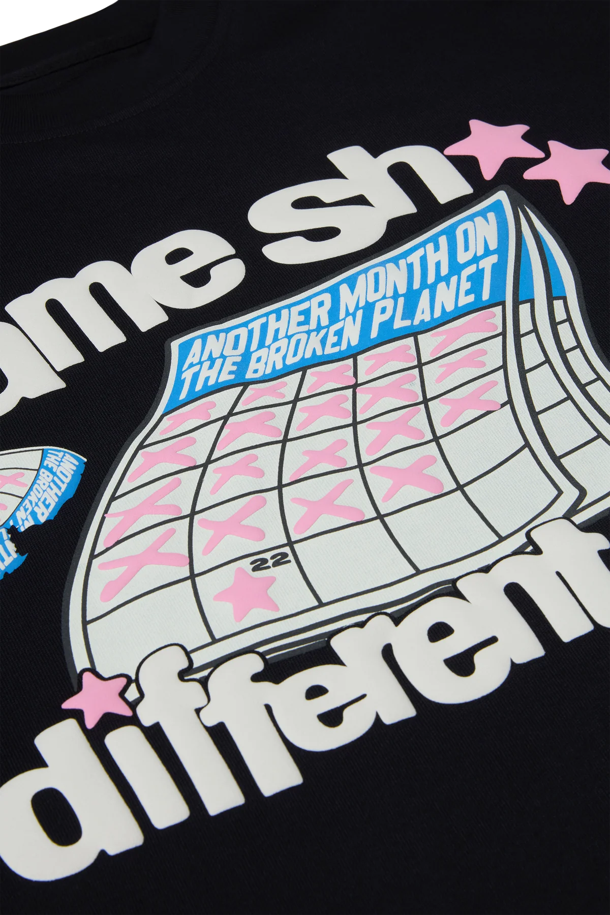 BROKEN PLANET DIFFERENT DAY TEE BLACK