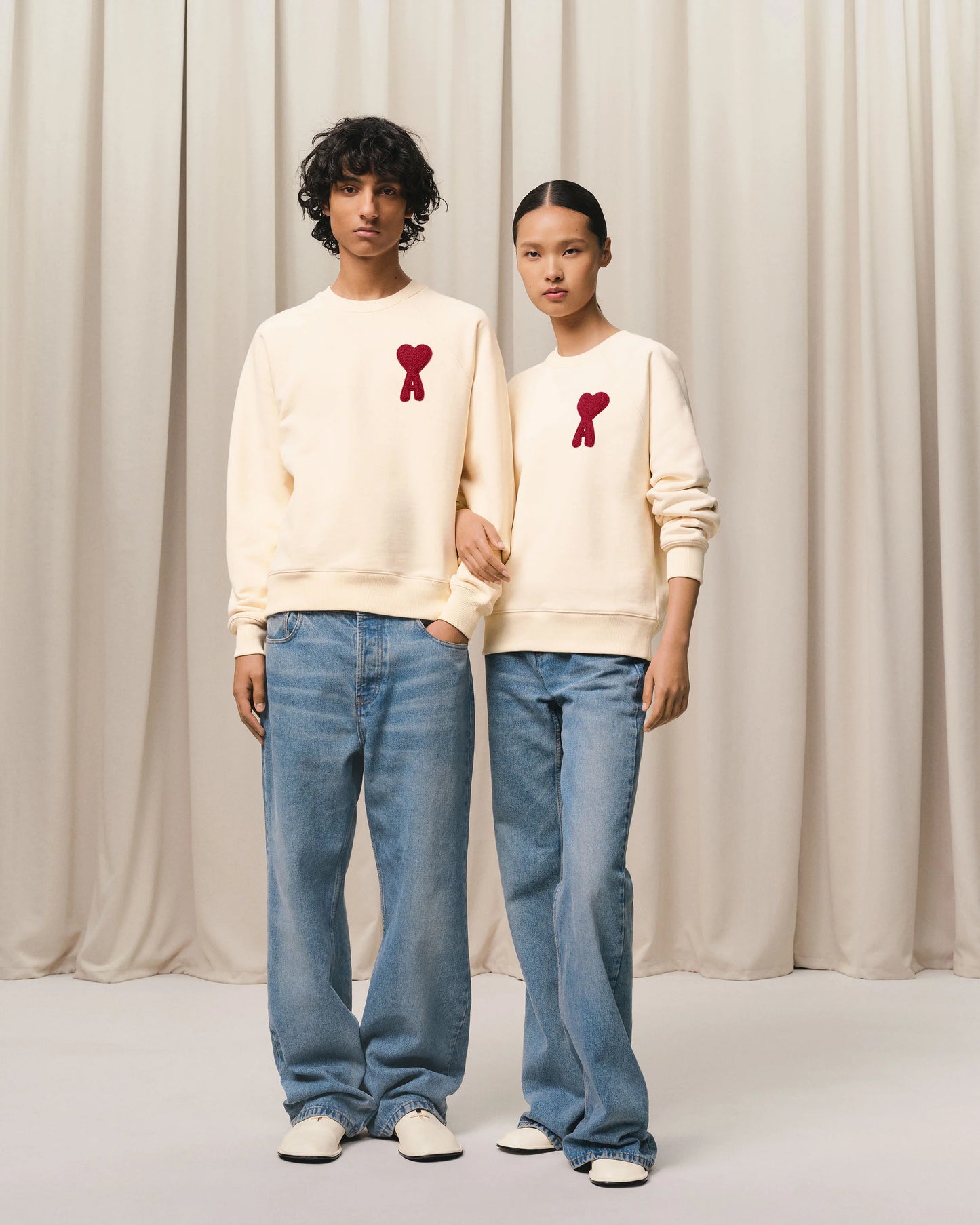 AMI Paris Patch Sweatshirt Cream Red