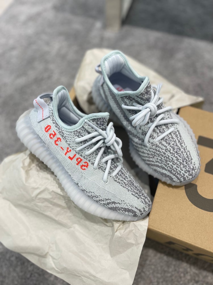 Yeezy Empire Non Reflective V2 Static Reflective Yeezy Black Reflective  Stock