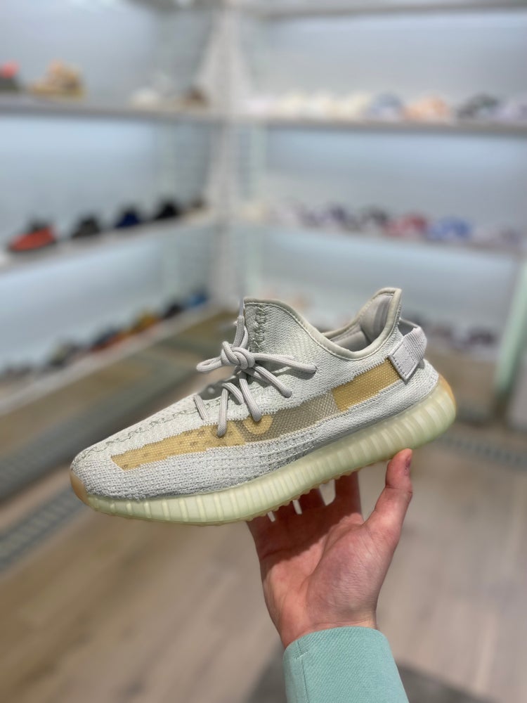 YEEZY 350 V2 'HYPERSPACE'